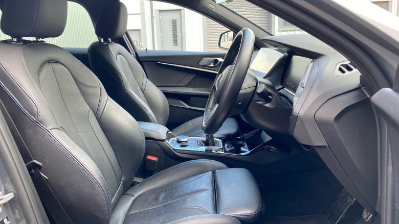 BMW 1 Series 118i [136] M Sport 5dr [Live Cockpit Professional] Petrol Hatchback